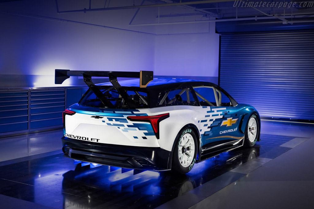 Chevrolet Blazer EV.R NASCAR