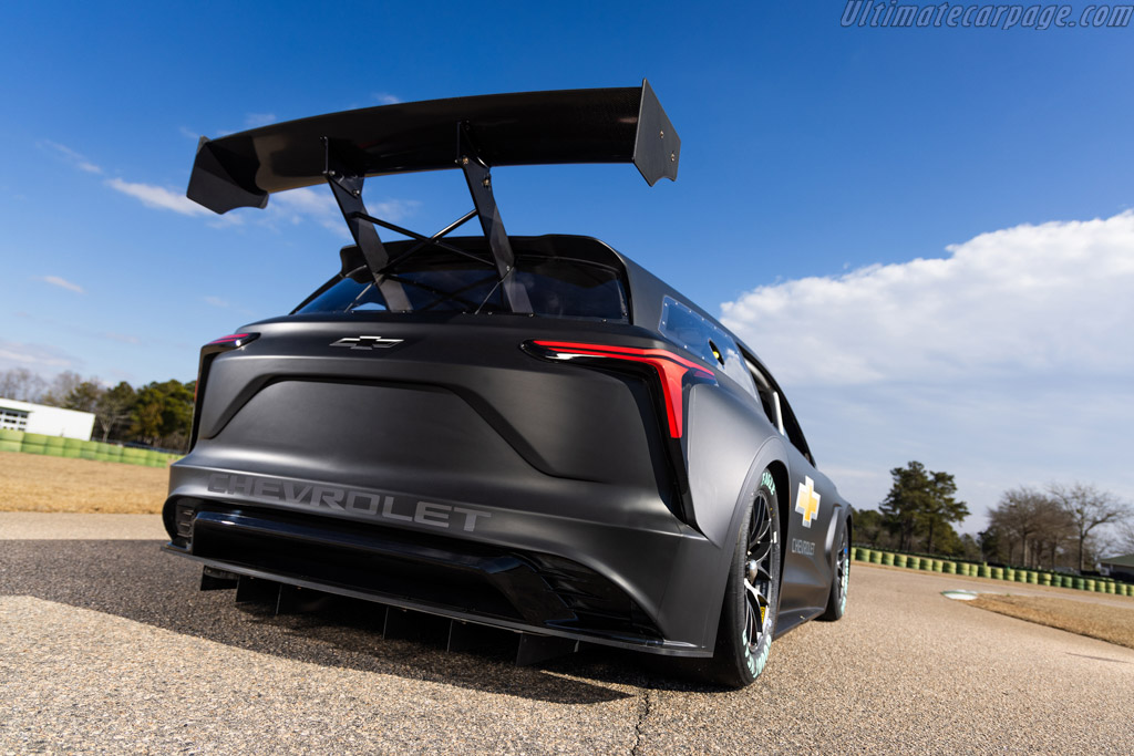 Chevrolet Blazer EV.R NASCAR