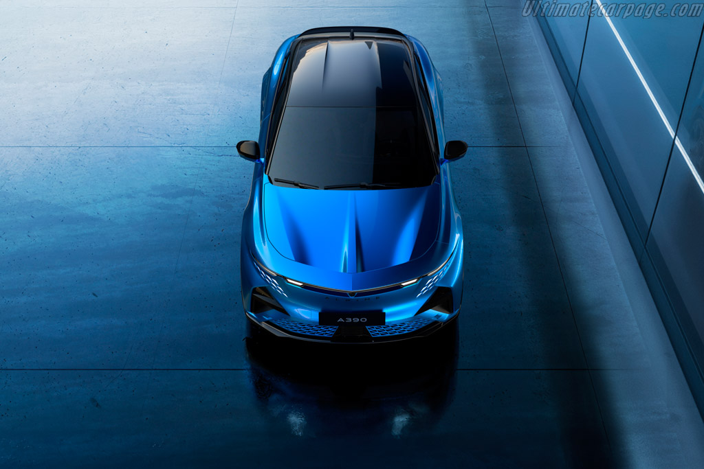 Alpine A390
