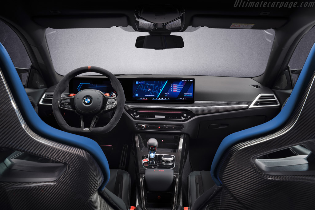 BMW M2 CS