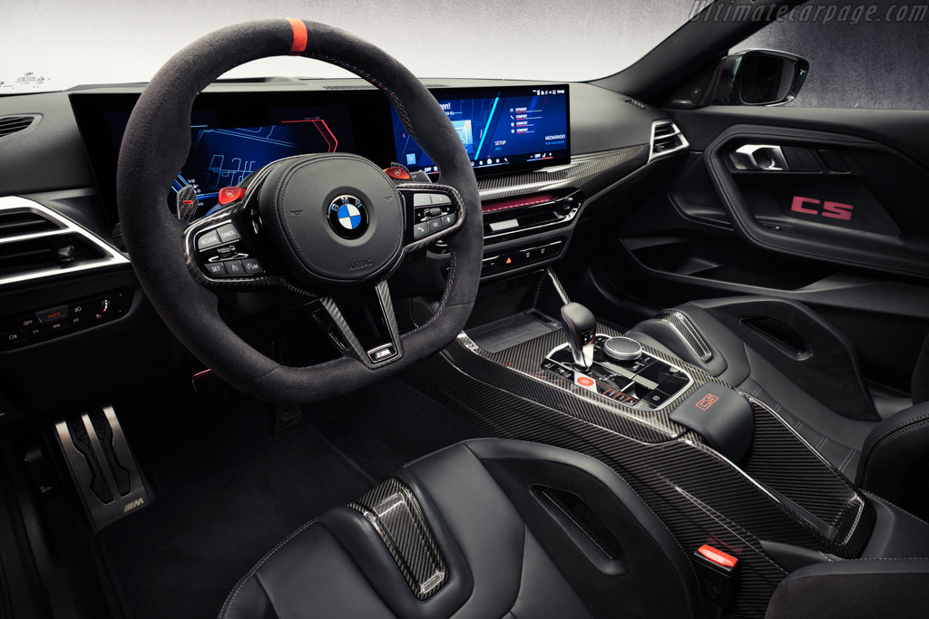 BMW M2 CS