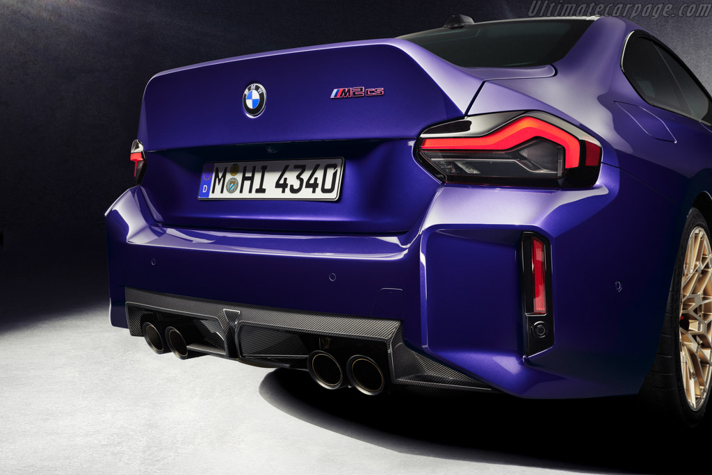 BMW M2 CS