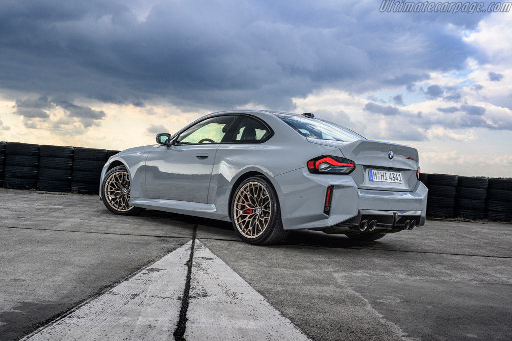 BMW M2 CS