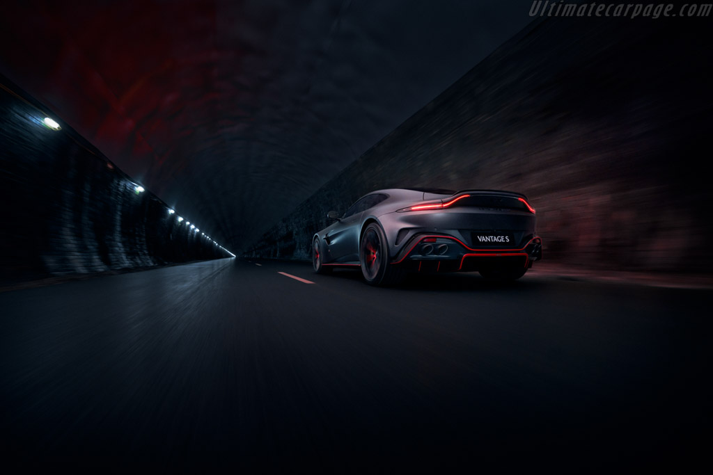 Aston Martin Vantage S
