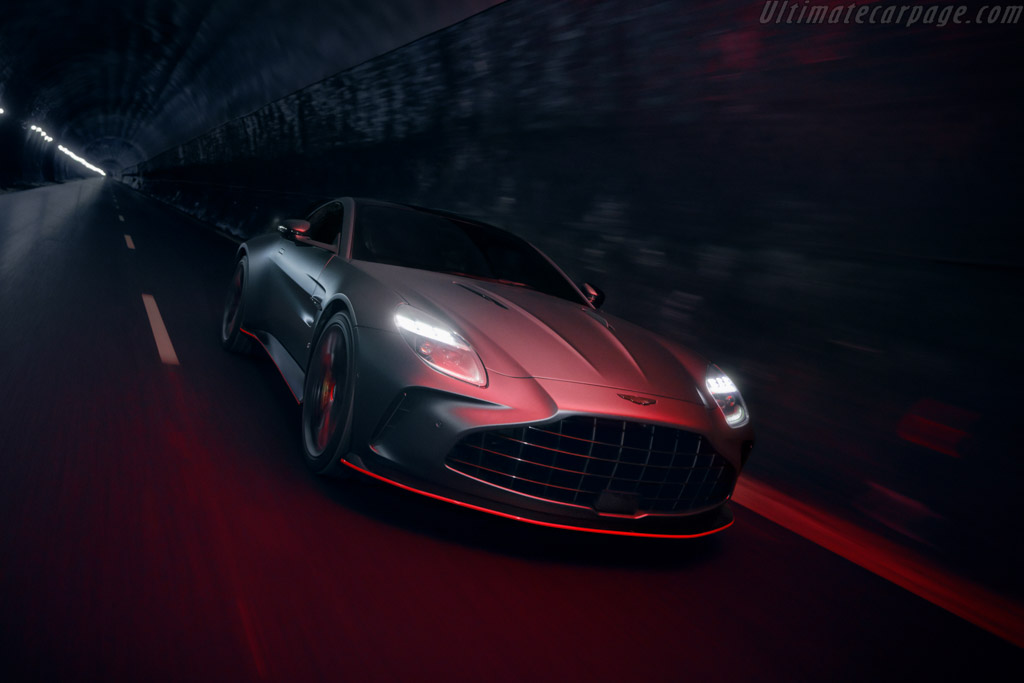 Aston Martin Vantage S