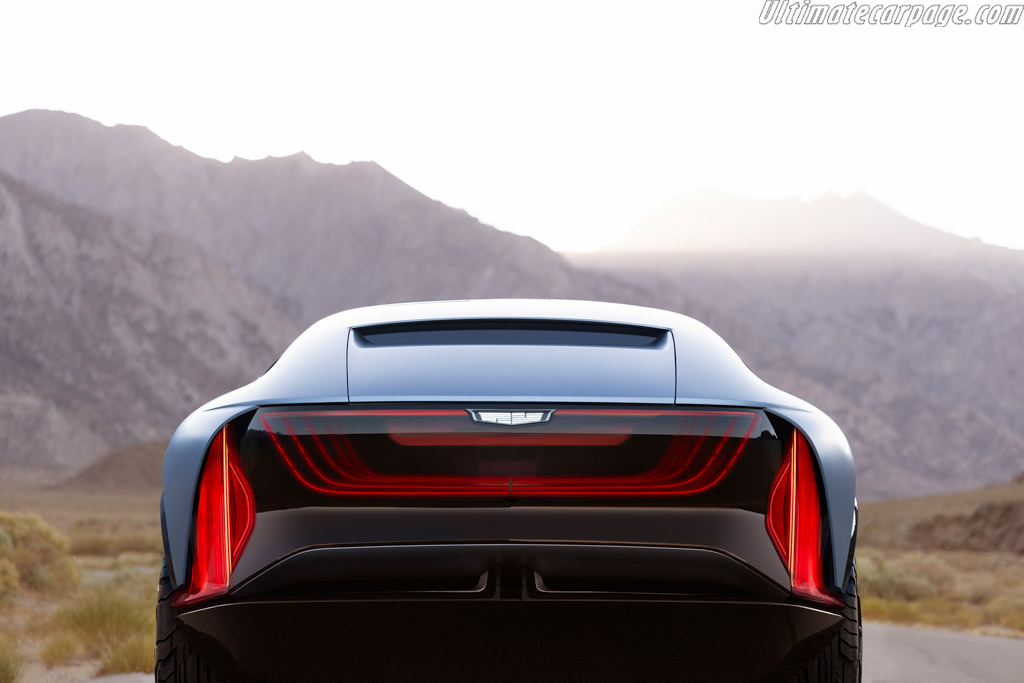 Cadillac Elevated Velocity Crossover Concept
