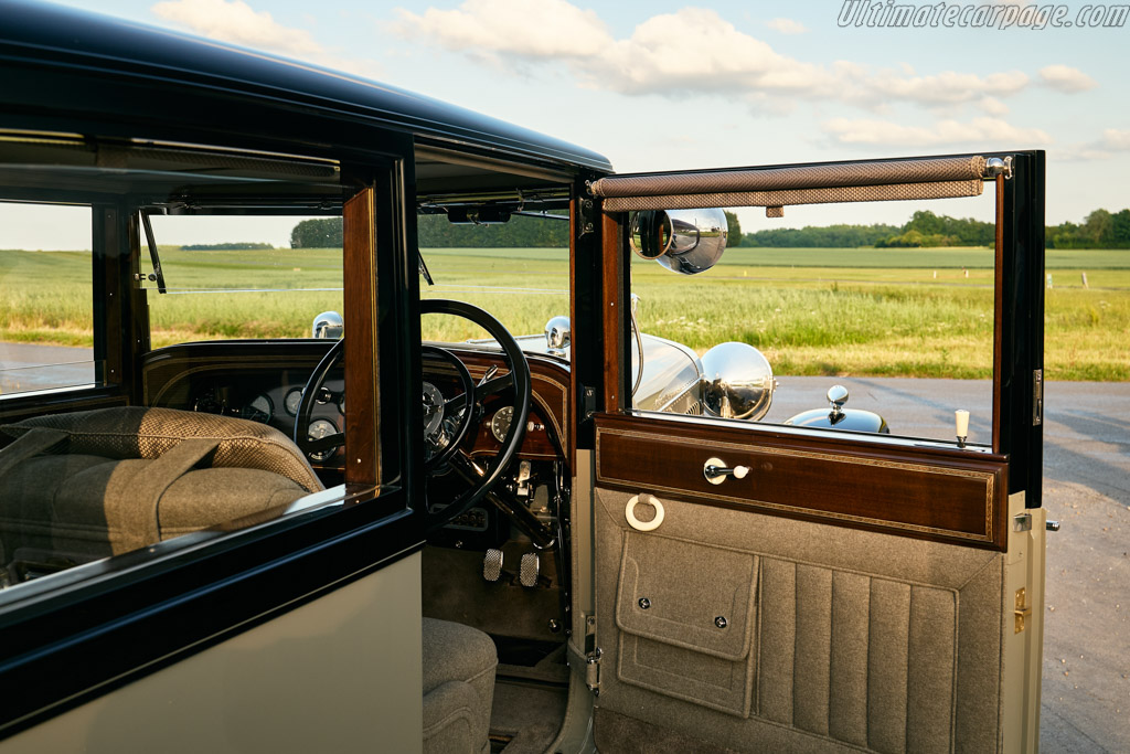 Hispano Suiza H6C Hooper Saloon Limousine