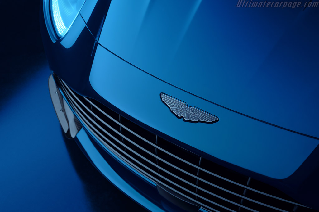 Aston Martin DB12 S Coupe