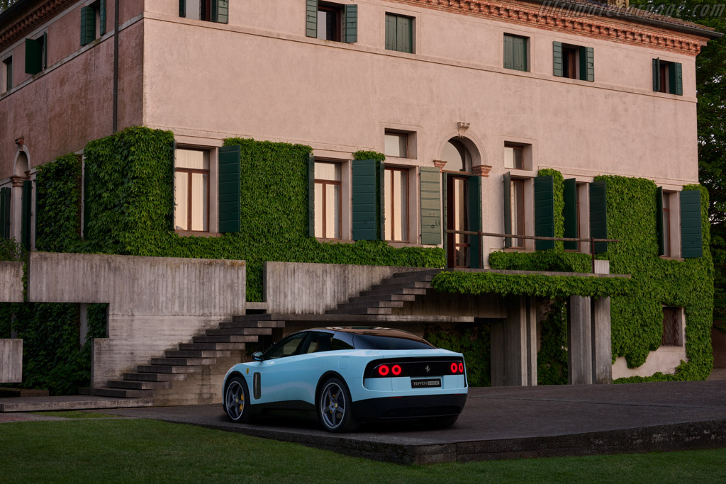 Ferrari Luce