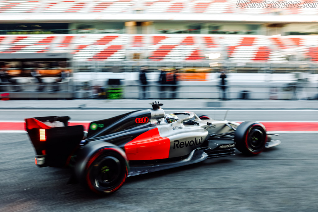 Audi R26