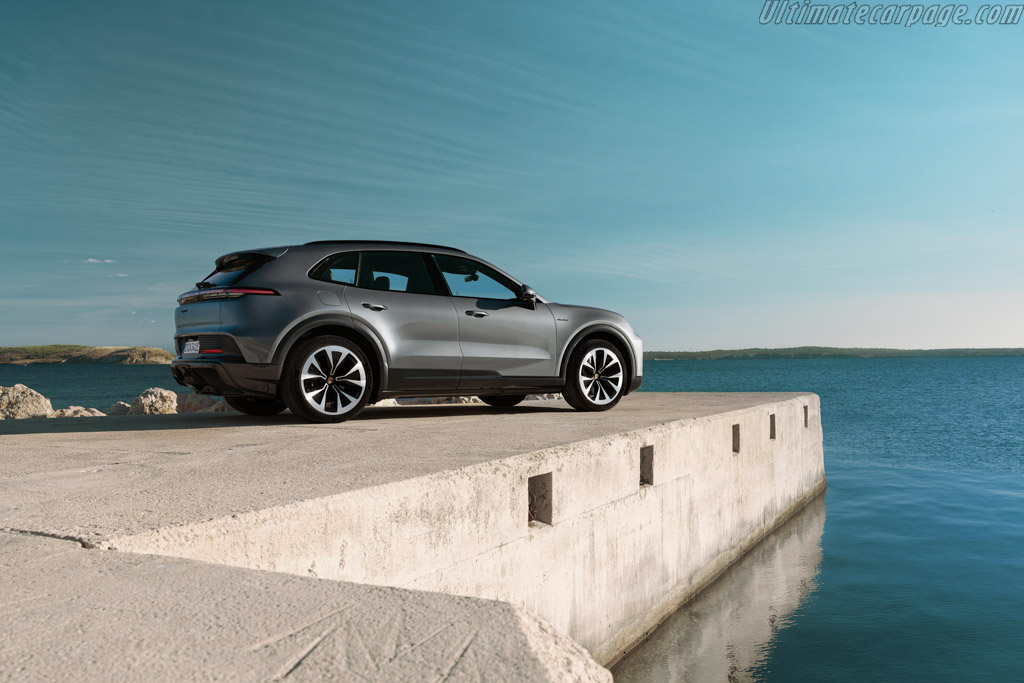 Porsche Cayenne Electric