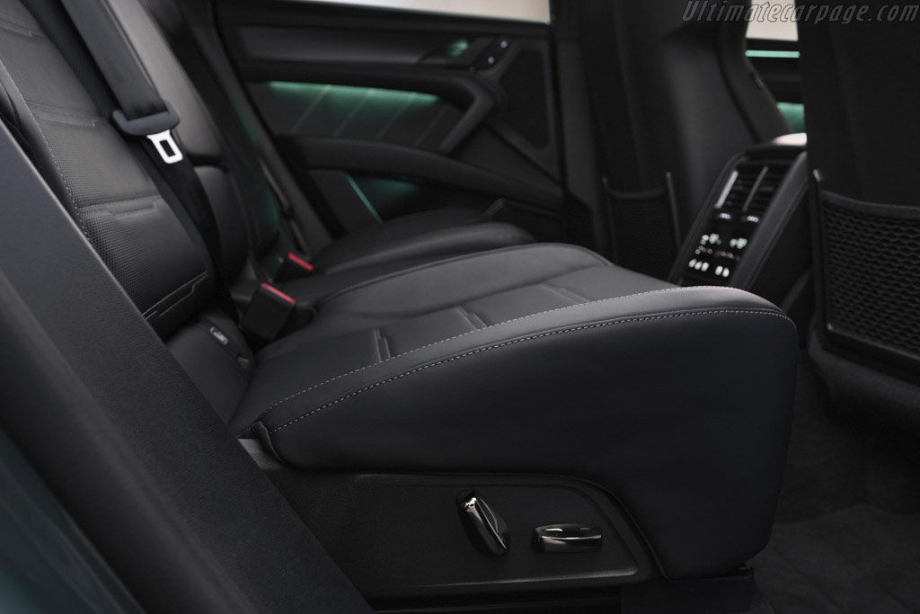 Porsche Cayenne Electric Turbo