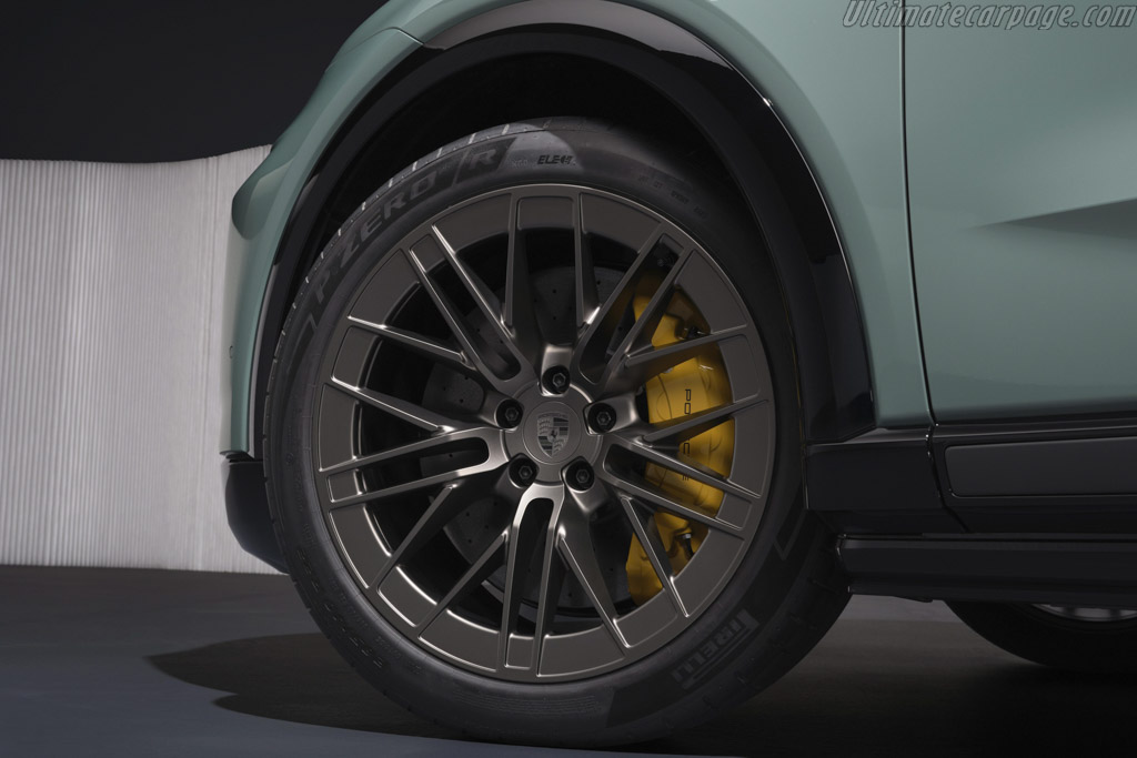 Porsche Cayenne Electric Turbo