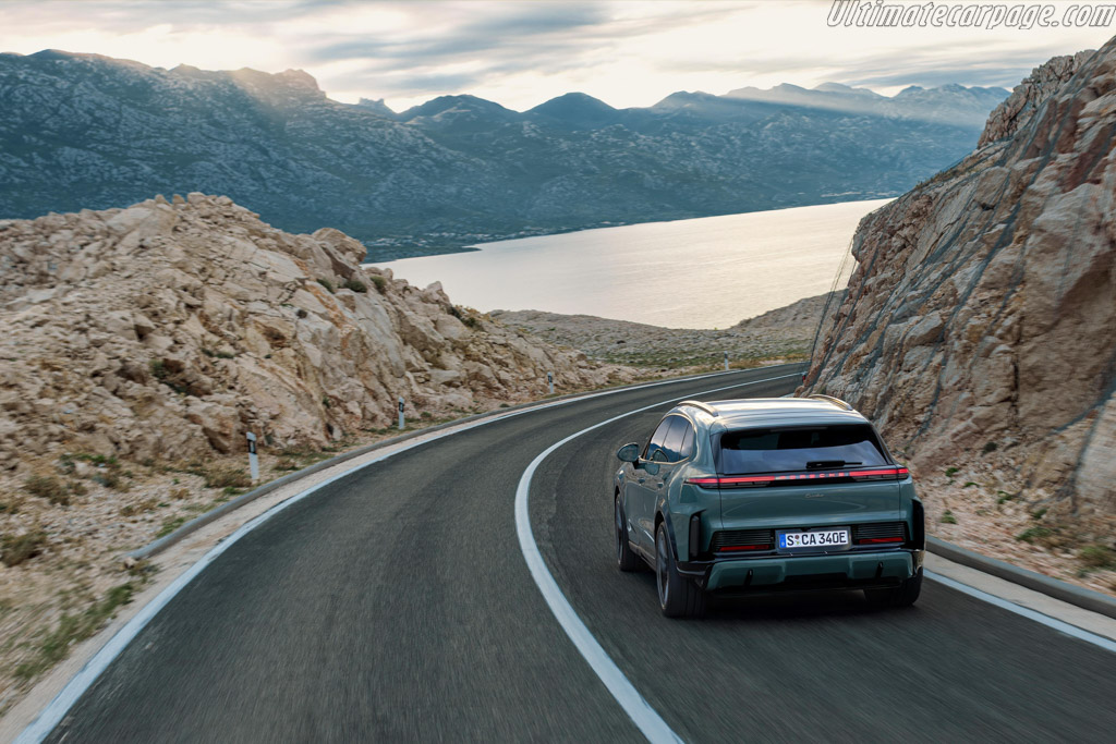 Porsche Cayenne Electric Turbo
