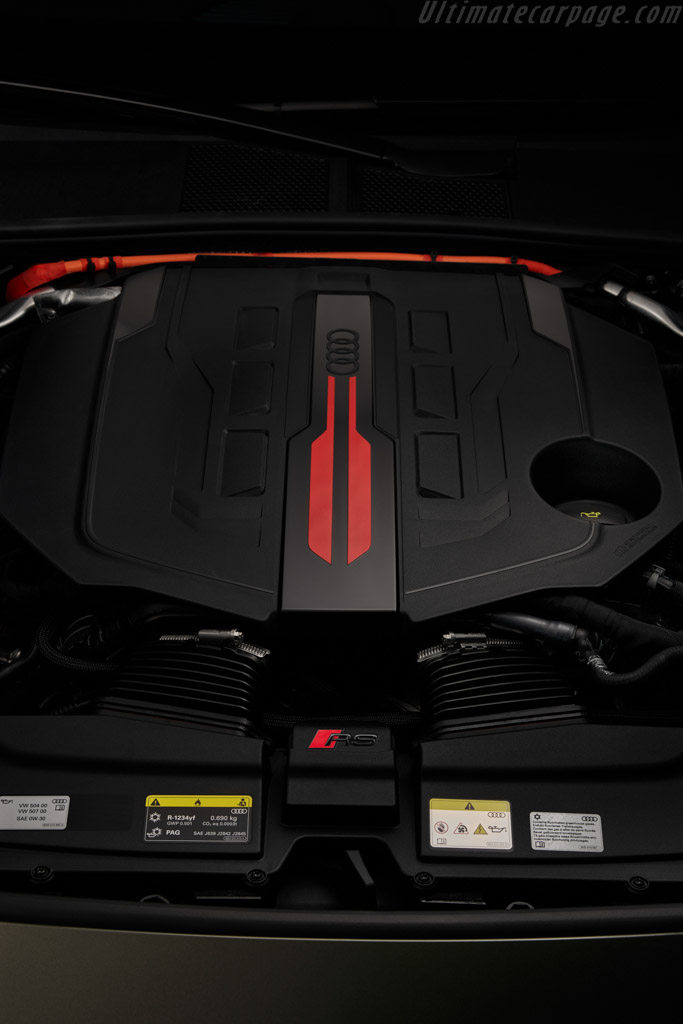 Audi RS 5 Sedan