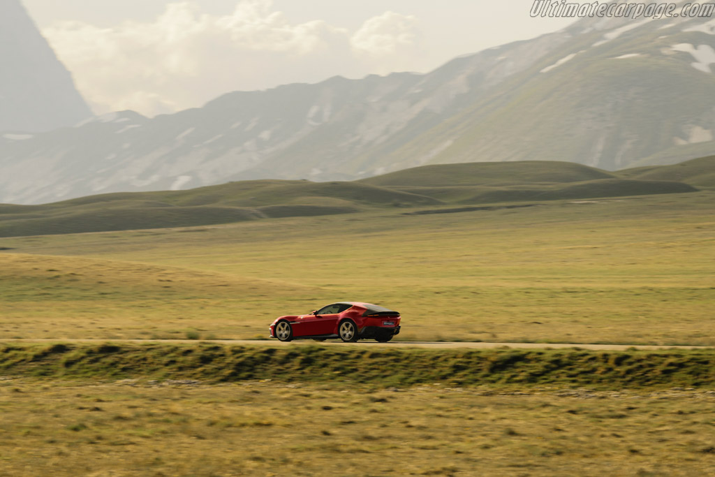 Ferrari 12Cilindri Manuale