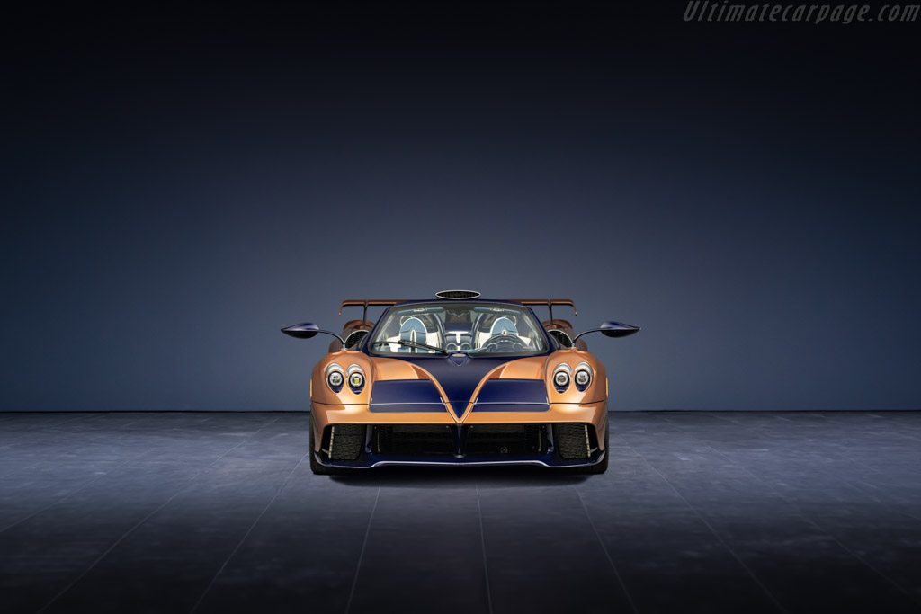 Pagani Huayra 70 Derecho