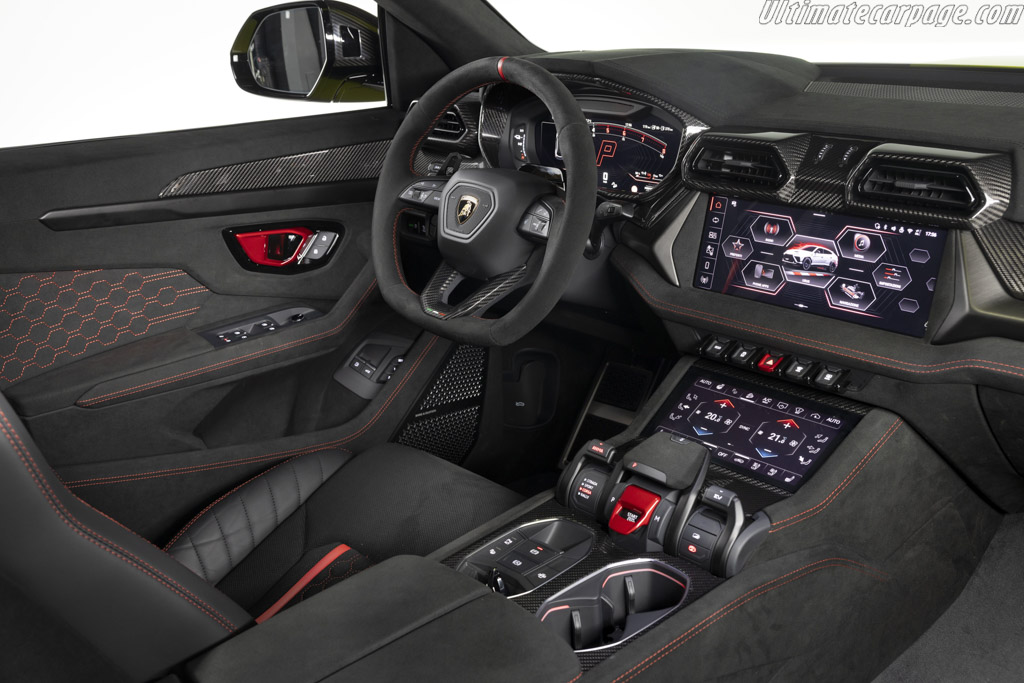 Lamborghini Urus SE Performante
