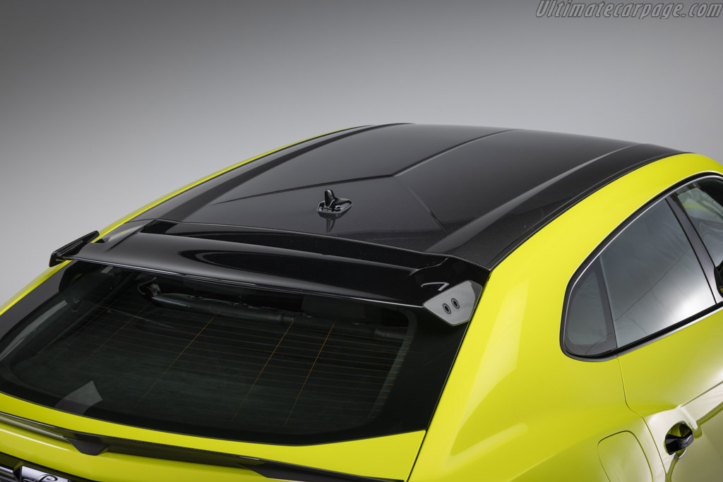 Lamborghini Urus SE Performante