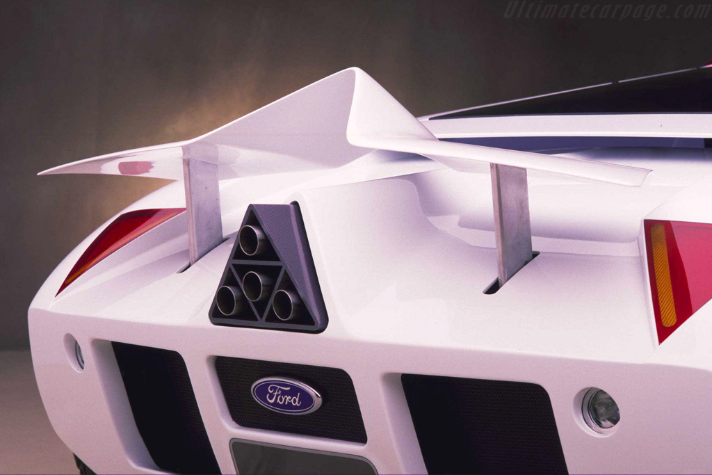 Ford GT90 Concept