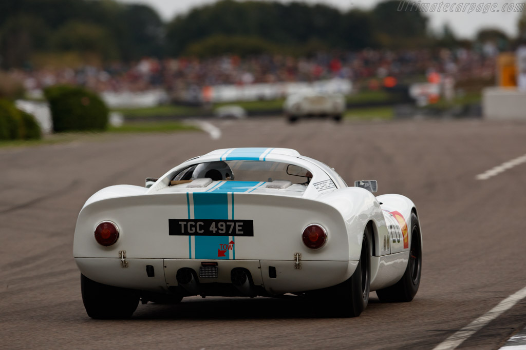 Porsche 910 - Chassis: 910-020  - 2018 Goodwood Revival