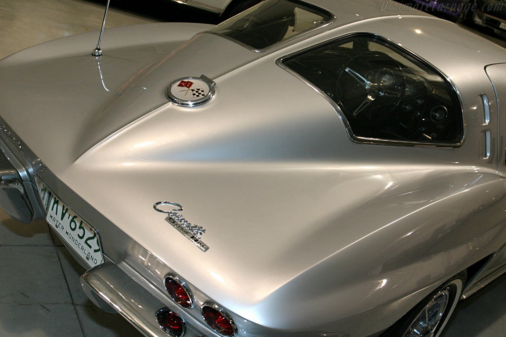 Chevrolet Corvette C2 Sting Ray Coupe 'Split Window'