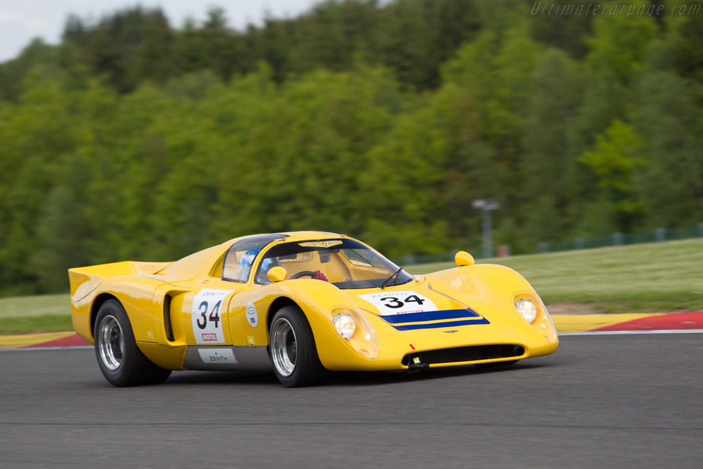 Chevron B16 Cosworth - Chassis: CH-DBE-35  - 2015 Grand Prix de l'Age d'Or