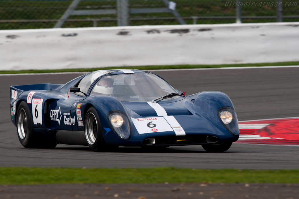 Chevron B16 Cosworth - Chassis: CH-DBE-29  - 2011 Le Mans Series 6 Hours of Silverstone (ILMC)