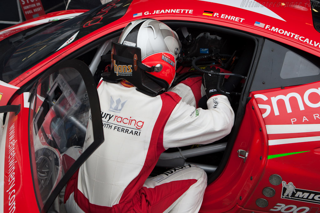Montecalvo strapping Ehret in   - 2012 WEC 6 Hours of Spa-Francorchamps