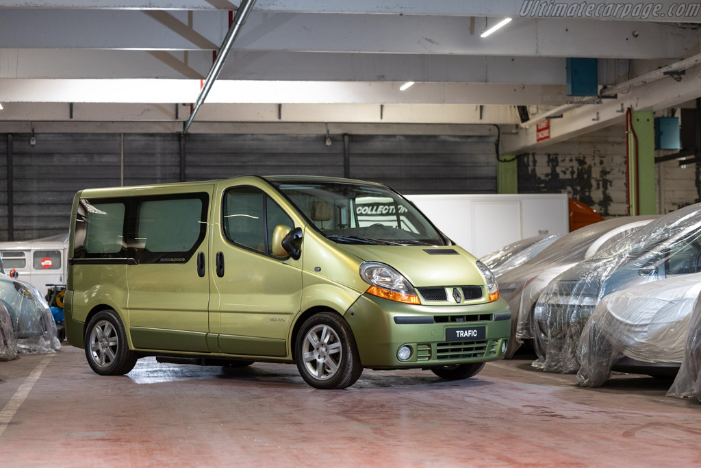 Renault Trafic Data Space Concept Car