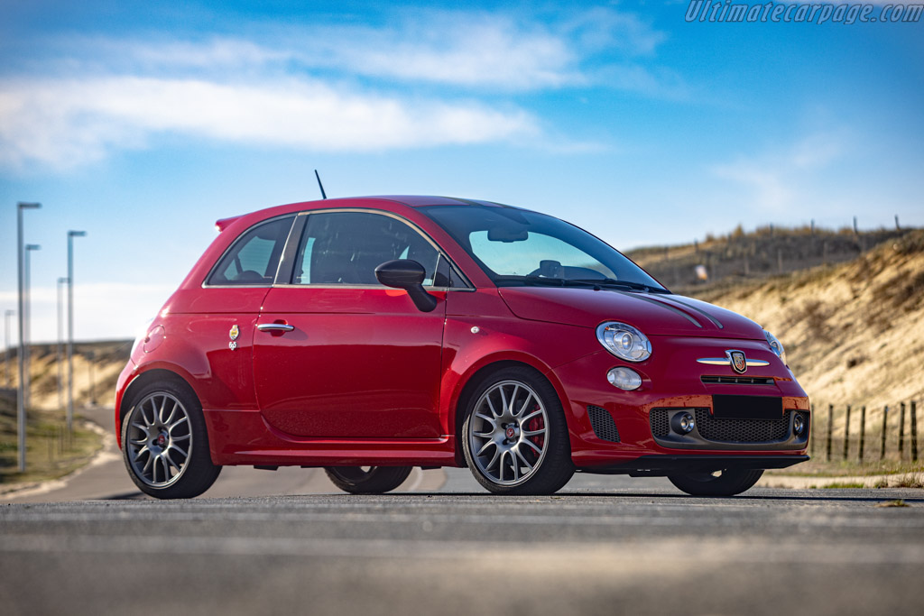 Fiat Abarth 695 Tributo Ferrari