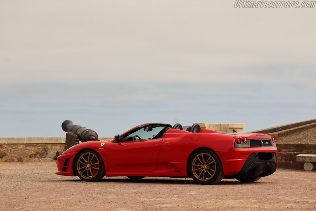Ferrari F430 Scuderia Spider 16M
