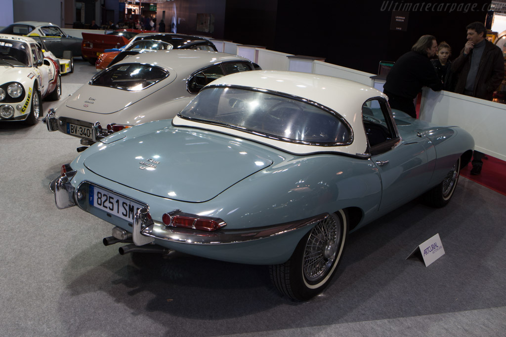 Jaguar E-Type 4.2 Litre Roadster - Chassis: 879080  - 2013 Retromobile