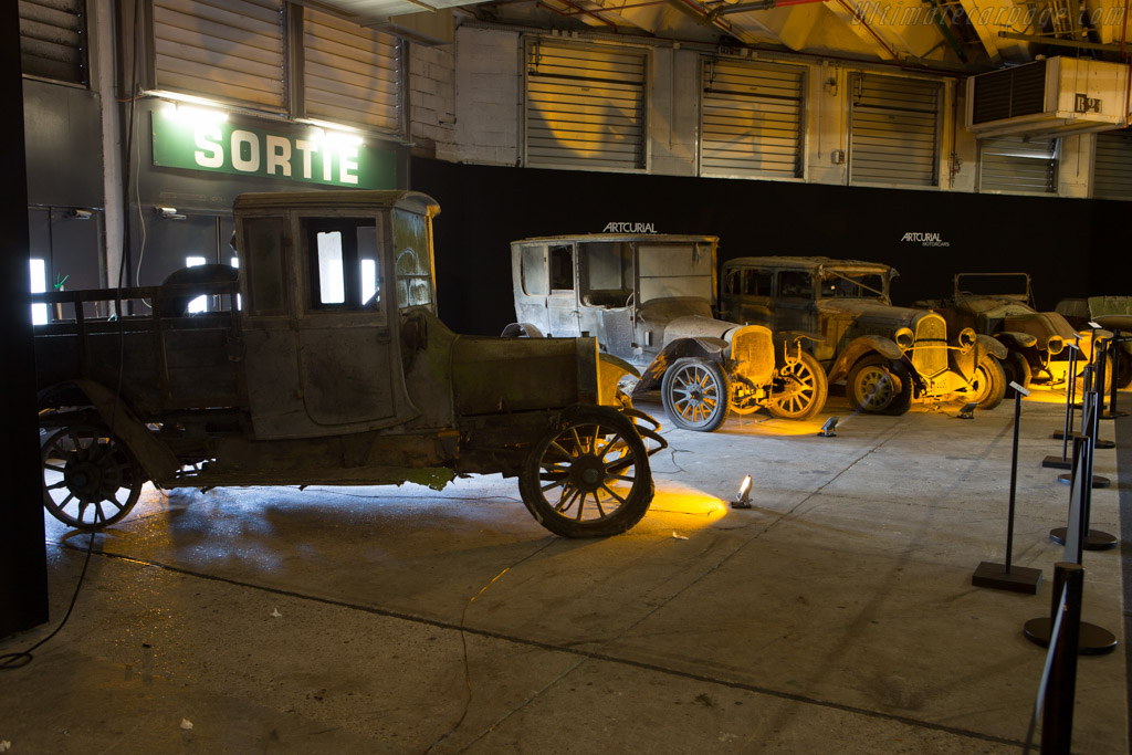 Delahaye Type 43 Camion Plateau - Chassis: 5378  - 2015 Retromobile