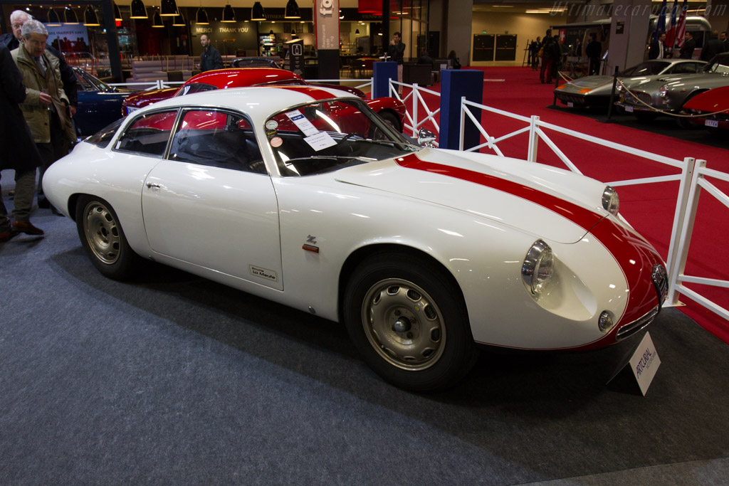 Alfa Romeo Giulietta SZ - Chassis: AR10126 00183  - 2016 Retromobile