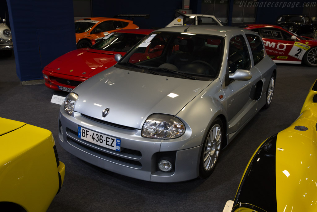 Renault Clio V6 - Chassis: VF1C61A0610607477  - 2017 Retromobile