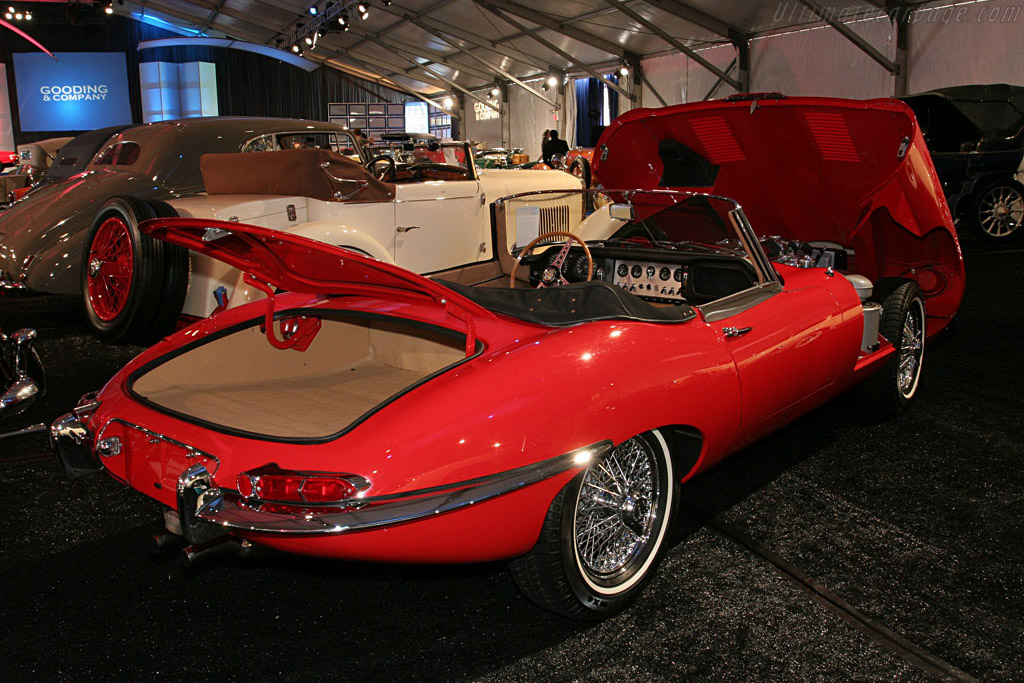 Jaguar E-Type - Chassis: 879628  - 2006 Monterey Peninsula Auctions and Sales