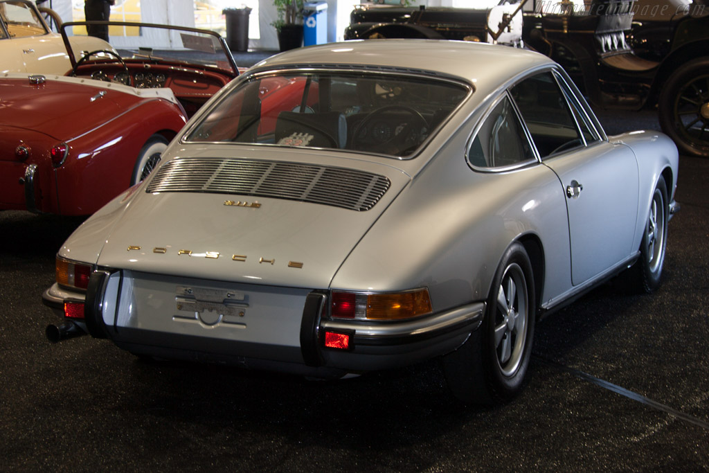 Porsche 911 S 2.2 - Chassis: 911 030 1243  - 2013 Monterey Auctions