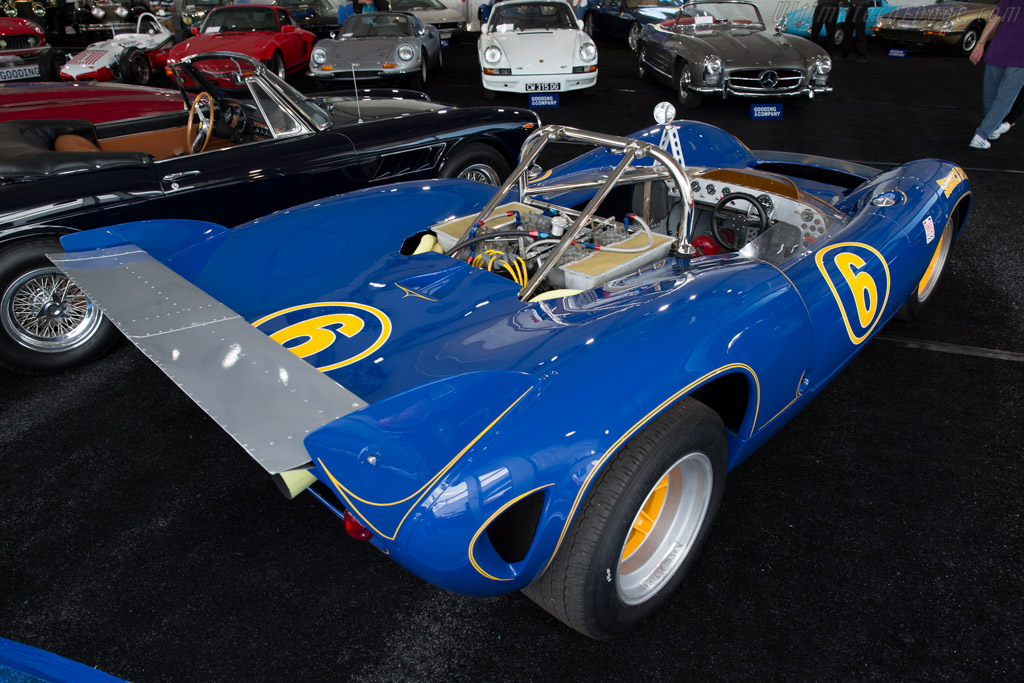 Lola T70 Spider - Chassis: SL71/47  - 2015 Monterey Auctions