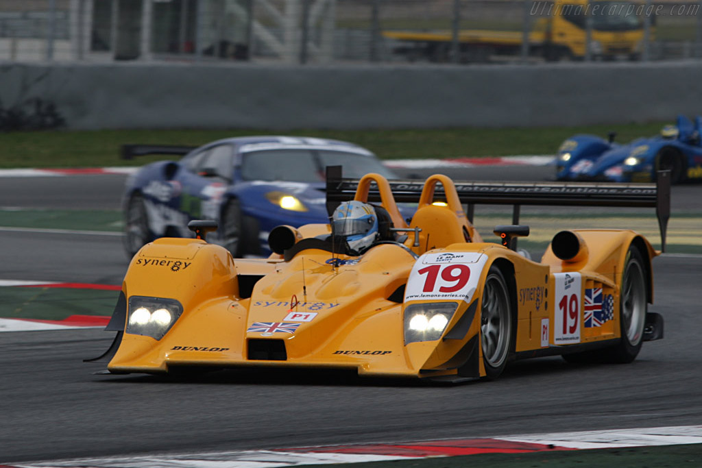 Lola B06/10 AER - Chassis: B0610-HU07 - Entrant: Chamberlain Synergy - Driver: Gareth Evans / Bob Berridge - 2008 Le Mans Series Catalunya 1000 km