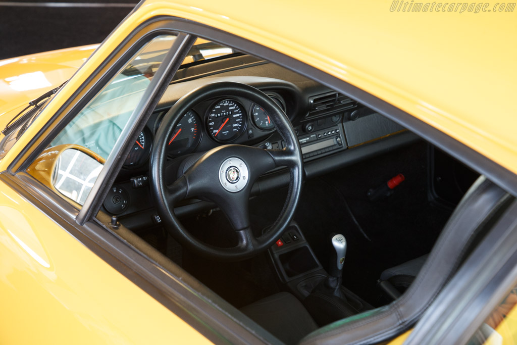 Porsche 911 GT2