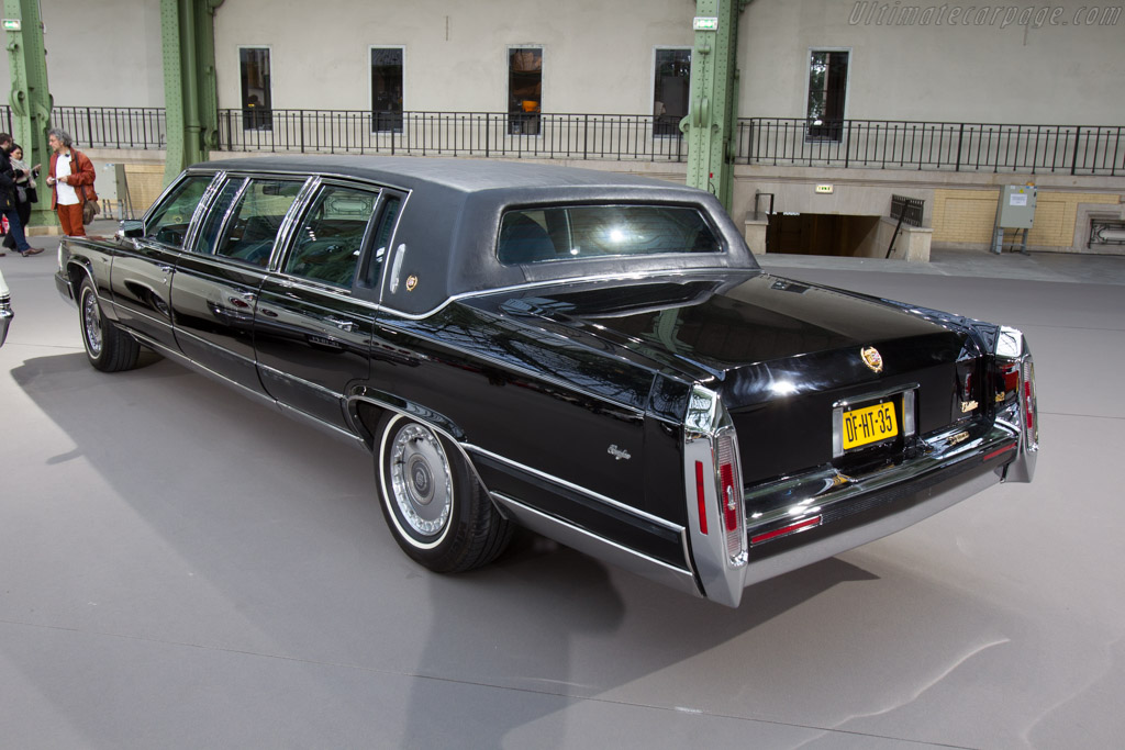 Cadillac Fleetwood Brougham - Chassis: 1G6DW5477MR708187  - 2016 Retromobile