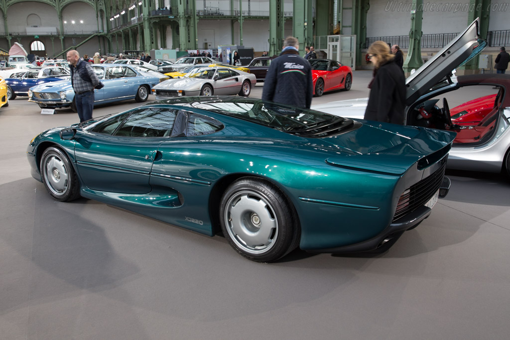 Jaguar XJ220 - Chassis: SAJJEAEX8AX220869  - 2016 Retromobile