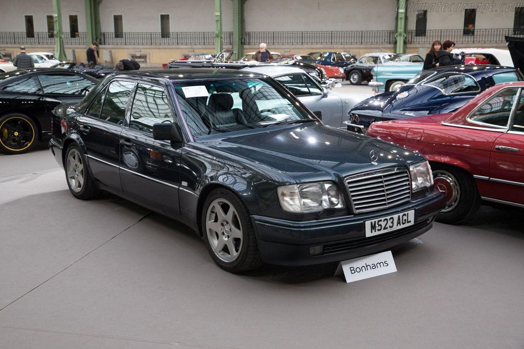 Mercedes-Benz E500 Limited - Chassis: WDB1240361C213789  - 2017 Retromobile