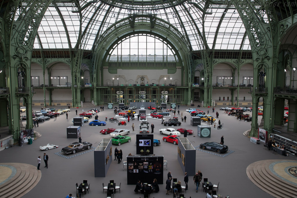 Welcome to the Grand Palais   - 2017 Retromobile