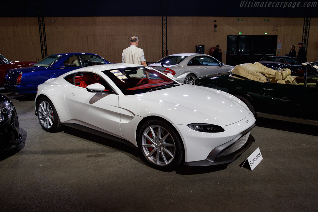 Aston Martin Vantage Coupe - Chassis: SCFSMGAWXKGN01465  - 2023 Retromobile