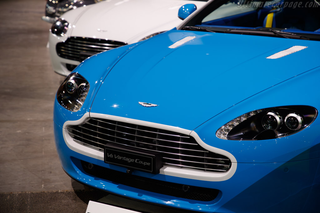 Aston Martin V8 Vantage - Chassis: SCFEFBAC2AGC14185  - 2024 Retromobile