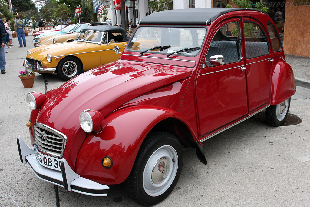 Citroën 2CV   - 2008 Concours on the Avenue