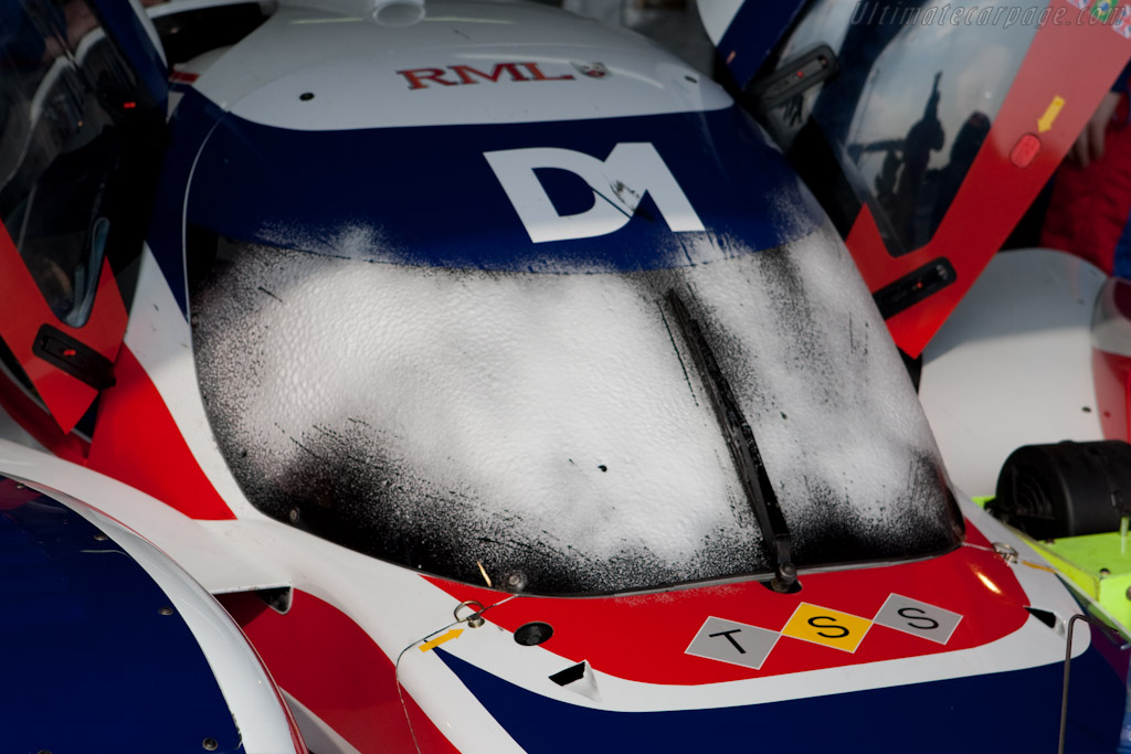 Cleaning Spray - Chassis: B0880-HU03  - 2010 Le Mans Series Castellet 8 Hours