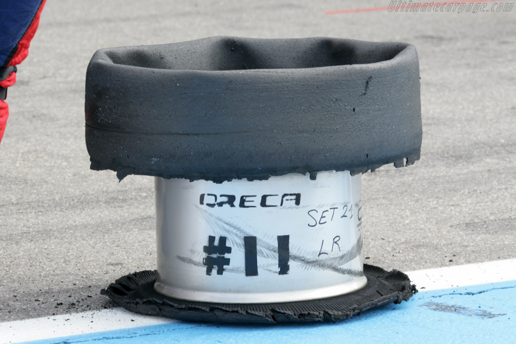 Destroyed tire   - 2010 Le Mans Series Castellet 8 Hours